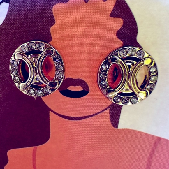 CELINE Gold and Rhinestone small buttons that have been turned into studs - Picture 3 of 15
